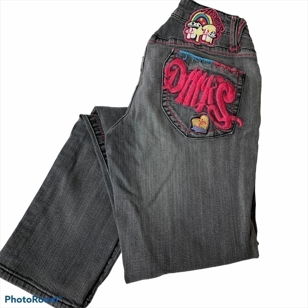 𝅺AKADEMIKS Embroidered Jeans Size 30